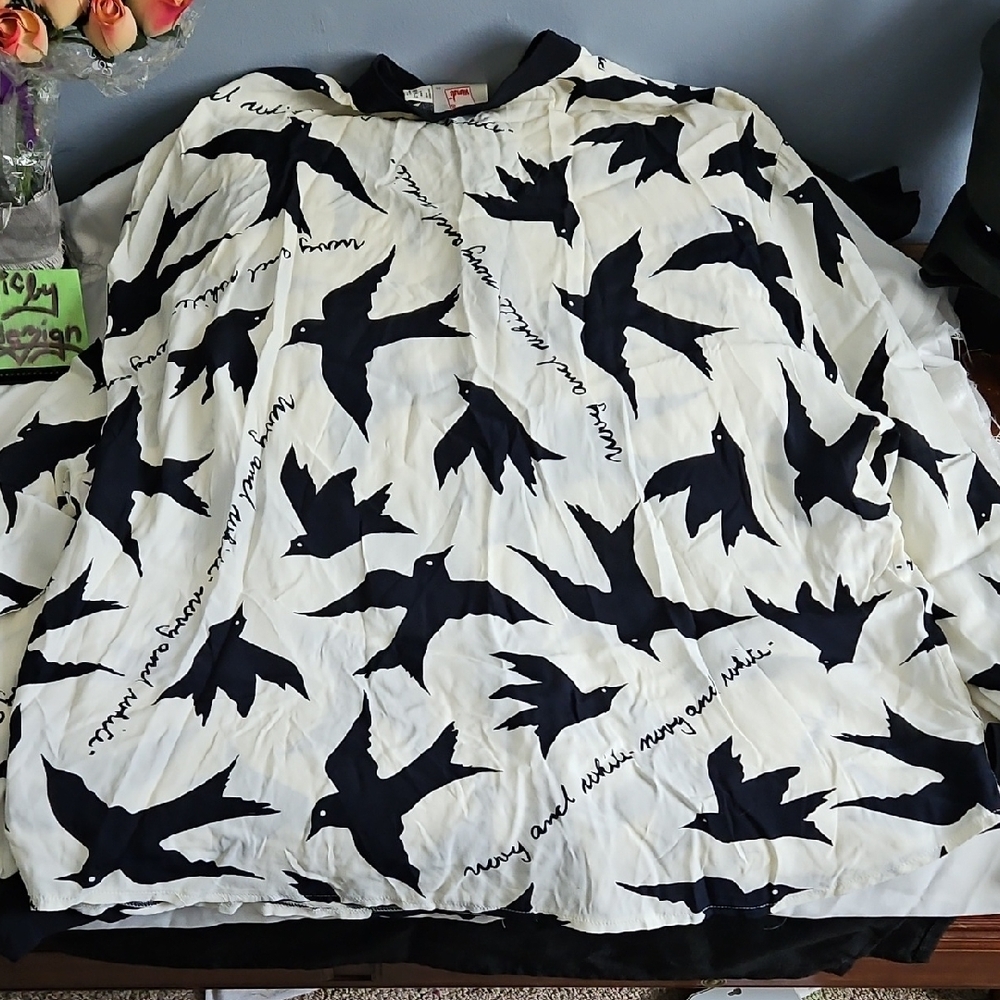 Mondi Vintage Black and White Bird Print Blouse - Picture 7 of 16